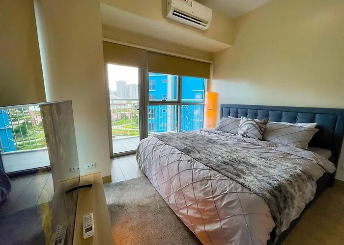 Elegant 2 Bedroom Near Solaire, Okada Apartment *
