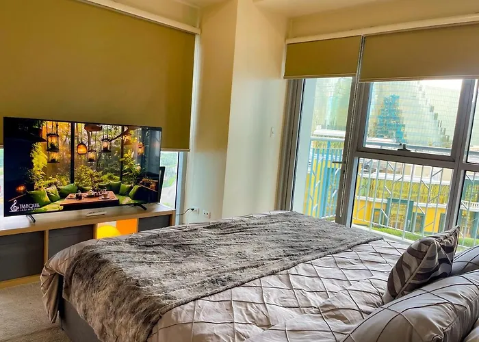 Apartment Elegant 2 Bedroom Near Solaire, Okada *