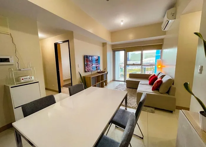 Elegant 2 Bedroom Near Solaire, Okada Apartment