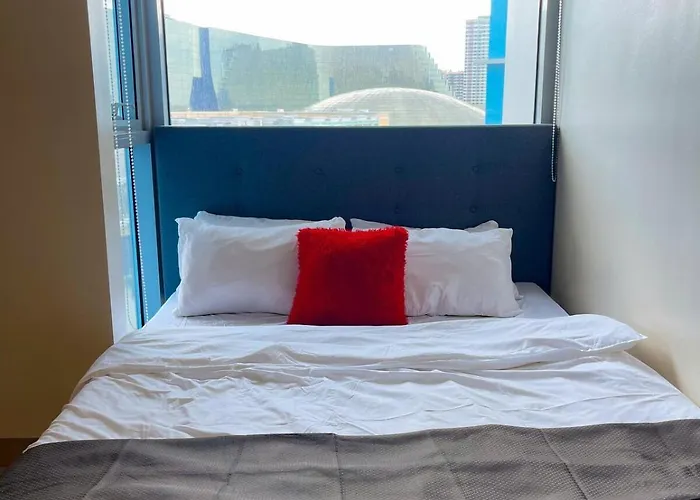 Elegant 2 Bedroom Near Solaire, Okada * Manila